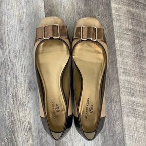 Anne Klein iFlex Kitten Heels